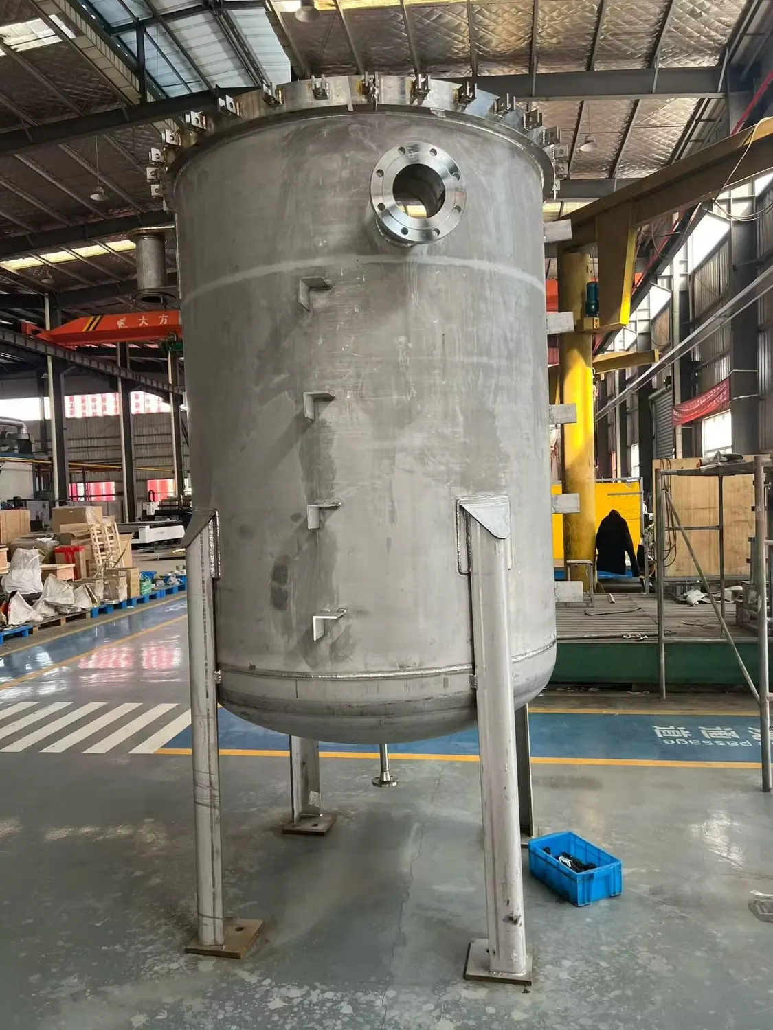 Large filter vessel in build